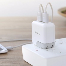 罗马仕（ROMOSS）AC12S双USB 适配器快充2.1A 手机/平板/移动电源通用插头 可换插脚旅行充电器