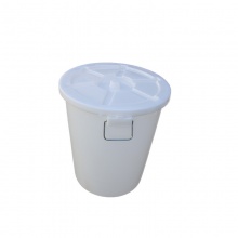 白色带盖储水桶 65L
